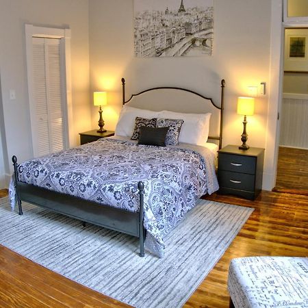 2 Bedroom Newly Renovated Townhome In Historic Savannah Dış mekan fotoğraf