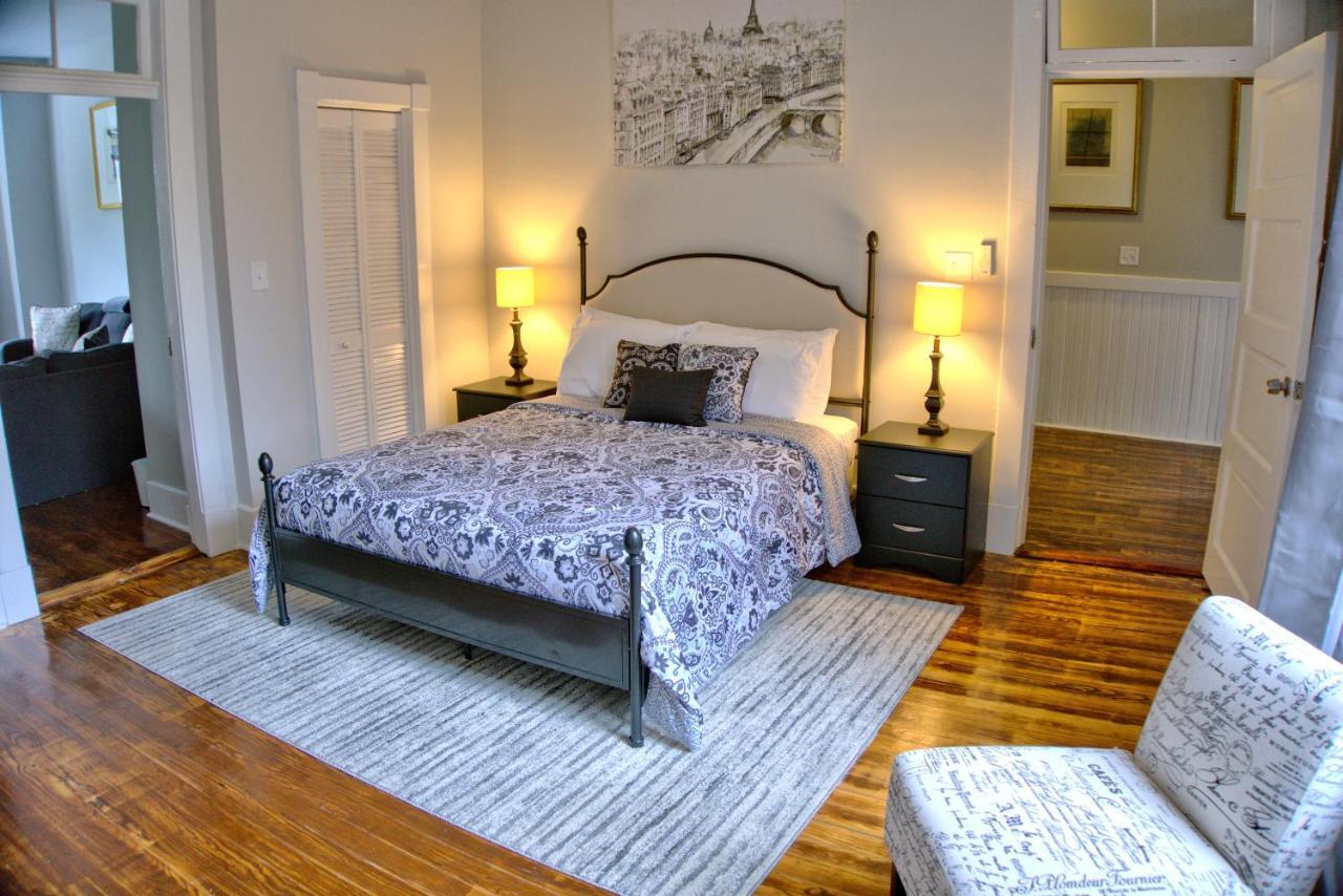 2 Bedroom Newly Renovated Townhome In Historic Savannah Dış mekan fotoğraf
